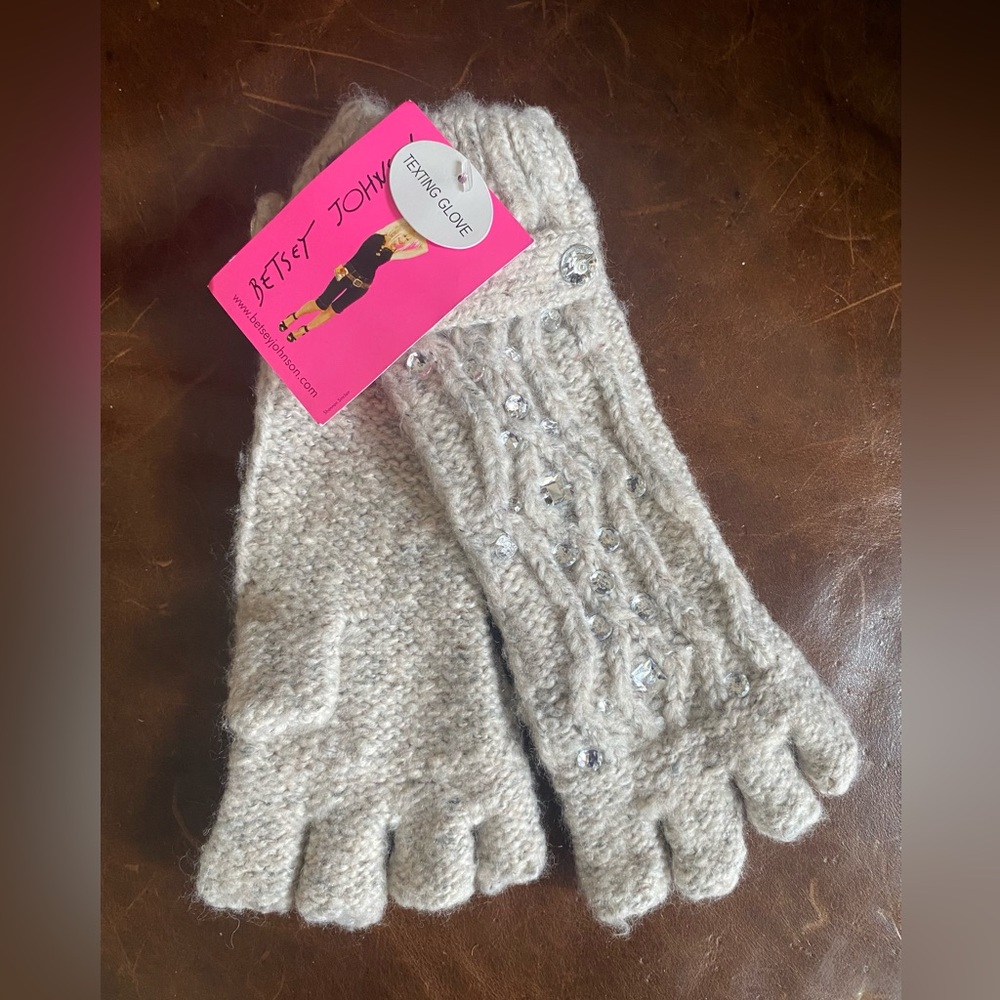 Betsey Johnson Texting Fingerless Mid For Arm Rhinestone Oatmeal Gloves NWT